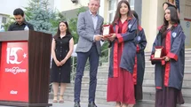 Iğdır'da Mezuniyet Coşkusu