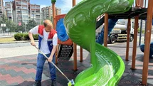 Kağıthane'de Parklar Temizleniyor