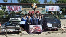 İlk Yerli Otomobiller Yan Yana Sergilendi