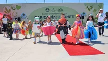 Darıca’da Geri Dönüşüm Defilesi Yapıldı