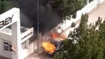 Diyarbakır'da Seyir Halindeki Araç Yandı