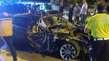 Yozgat'ta Minibüs ve Otomobil Çarpıştı