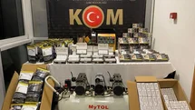 Kütahya’da kaçakçılığa darbe, binlerce makaron ve kaçak telefon ele geçirildi