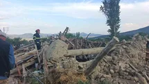 Burdur'da Kerpiç Ev Çöktü