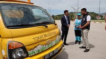 Tokat Belediyesi’nde çöp taksi direksiyonuna kadın eli değdi