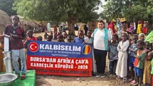 Afrikalı Yetimlere Yardım Eli Uzandı