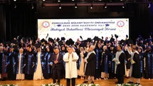 BEUN İlahiyat Fakültesi yeni mezunlarını geleceğe uğurladı