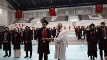 Elazığ'da Tıp Fakültesi Mezuniyeti