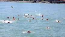 Ordu'da Yüzerek Mezuniyet Töreni