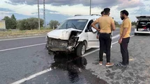 Bingöl'de Lastiği Patlayan Araç Kaza Yaptı