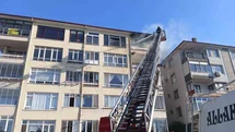 Kocaeli'de Yangında Mahsur Kalanlar Kurtarıldı