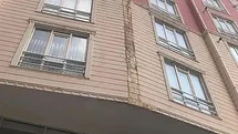 Siirt'te Düşen Kaplama Araca Zarar Verdi