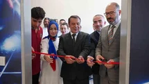 Yenibosna'da Fizik Laboratuvarı Açıldı