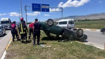 Erzincan'da Takla Atan Araçta Yaralılar Var