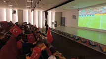 Van’da Milli Maç Coşkusu Yaşandı