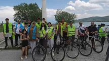 Tatvan’da pedallar sağlıklı yarınlar için çevrildi