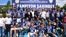Şahinbey Ampute Takımı Şampiyonluk Kupasını Kaldırdı