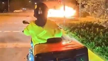 Maltepe Sahili'nde Otomobil Yangını