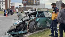 Kayseri'de Refüje Çıkan Otomobilin Kazası