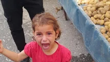 Pazarda kaybolan küçük kız, zabıta ekipleri sayesinde annesine kavuştu