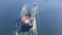 Çanakkale Boğazı'ndan Dev Vinç Geçişi