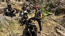 Kayalık alanda mahsur kalan oğlaklar itfaiye ekibince kurtarıldı