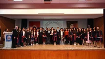 Koç İlköğretim Mezunları Kep Attı