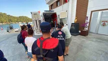Tersane adasında rahatsızlanan vatandaşa tıbbi tahliye