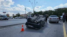 Niğde’de otomobil takla attı: 1 yaralı