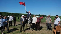 Terme’de 26. Geleneksel Rahvan At Yarışları nefes kesti