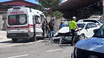 Erzincan’da 3 araçlı trafik kazası güvenlik kamerasına yansıdı