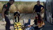 Tekirdağ’da moloz yüklü kamyon devrildi