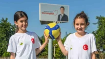 Geleceğin voleybolcuları Osmangazi’de yetişiyor