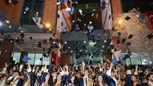 İİBF ve Teknoloji Fakültesinde mezuniyet sevinci