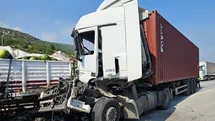 Otoyolda tır kazası: 1 yaralı