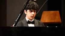 Genç Piyanist Deniz Mısdılıoğlu Eskişehir'de Konser Verdi