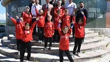 Cimnastikçiler analig yolcusu