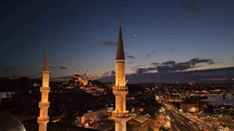 İstanbul'da Göz Alıcı Ay Yıldız