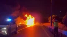 Esenyurt'ta Tır Yangını Meydana Geldi