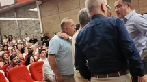 Aydın'da CHP Toplantısından Ayrılan Başkan Arıcı