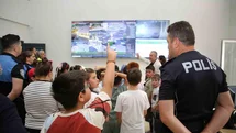 Polisten miniklere eğitim
