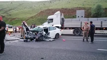 Solhan'da Tır ve Otomobil Çarpıştı