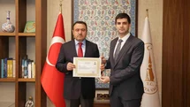 Kütahya'da Vali'den Kaymakama Ödül