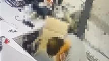 Çaldığı çantayla kaçan zanlı kısa sürede yakalandı