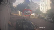 Antalya'da Kamyonetle Motosiklet Çarpıştı