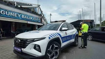 Büyükçekmece’de abart egzoz kullanan ehliyetsiz sürücüye 266 bin lira ceza