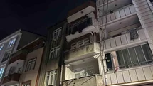 Esenyurt'ta Bina Çatısında Yangın Çıktı