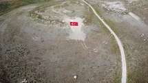 Eskişehir'de Gençlerden Bayrak Destek