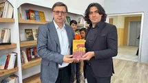 Dr. Cengiz Çelik Ağrı’da Okurlarıyla Buluştu