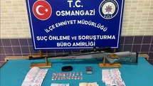 Bursa’da uyuşturucu operasyonu: Zehir tacirleri ve aranan hükümlüler yakalandı
